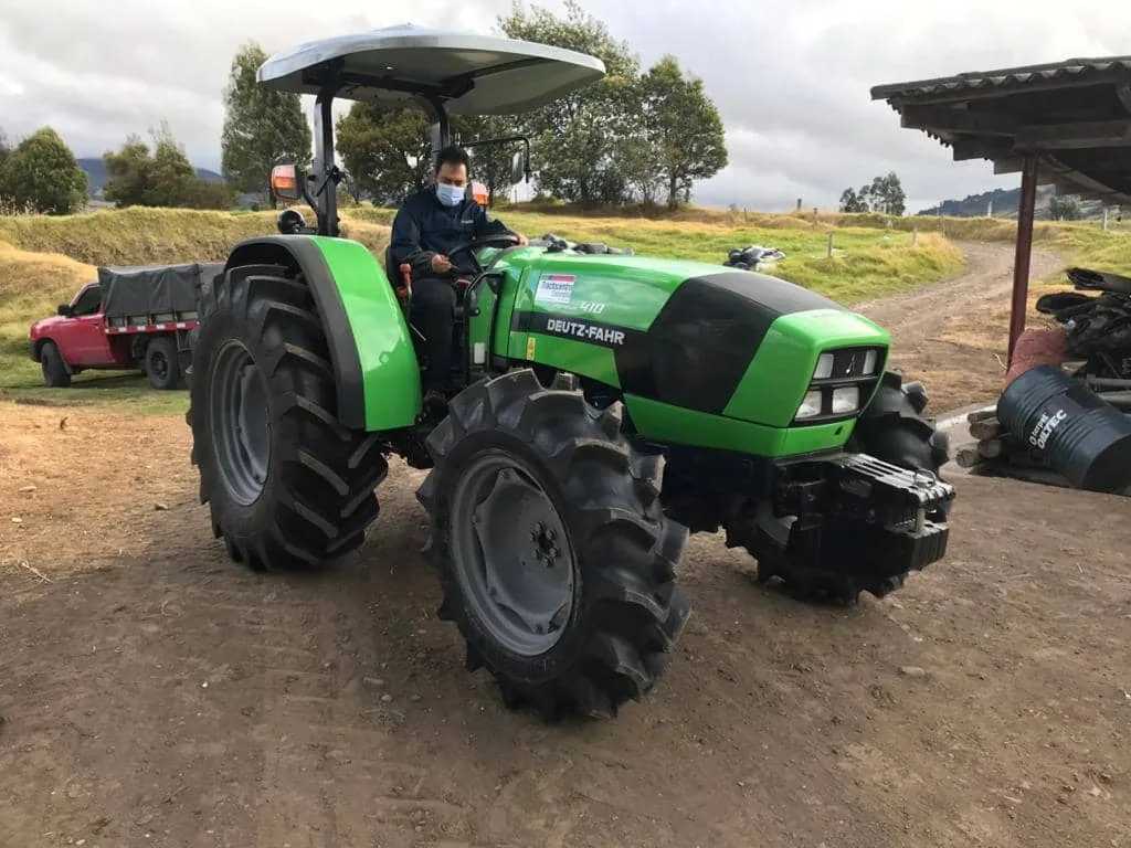 tractor-deutz-fahr-agrolux-410-2